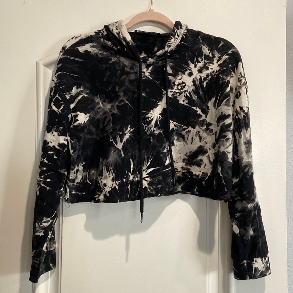 Tie dye cropped hoodie​